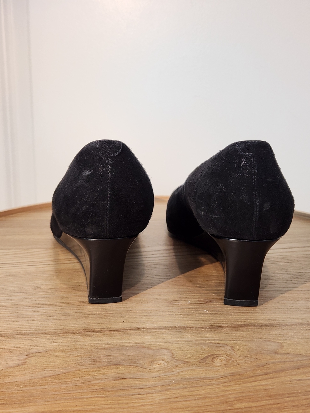 Tod's Black Suede Low Heel Pumps - Picture 3 of 12